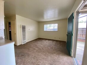 Bel Air Apartments in Sacramento, CA - Building Photo - Building Photo