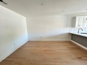 52 Withington St in Boston, MA - Building Photo - Building Photo