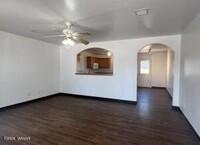 710 Suncrest Ln in Taylor, AZ - Foto de edificio - Building Photo