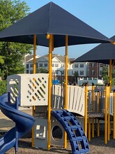 Landings at Notre Dame Family / Grad Housing in South Bend, IN - Foto de edificio - Building Photo