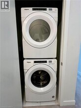 3550 Colonial Dr in Mississauga, ON - Building Photo - Building Photo