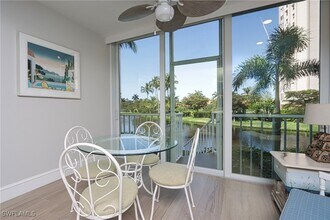 6537 Marissa Loop in Naples, FL - Foto de edificio - Building Photo