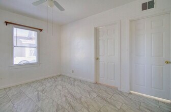 9316 E Balsam Ave in Mesa, AZ - Building Photo - Building Photo