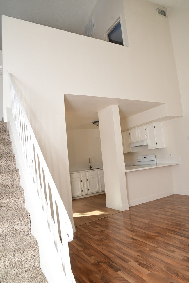 5168 Greene Ln in Las Vegas, NV - Foto de edificio - Building Photo