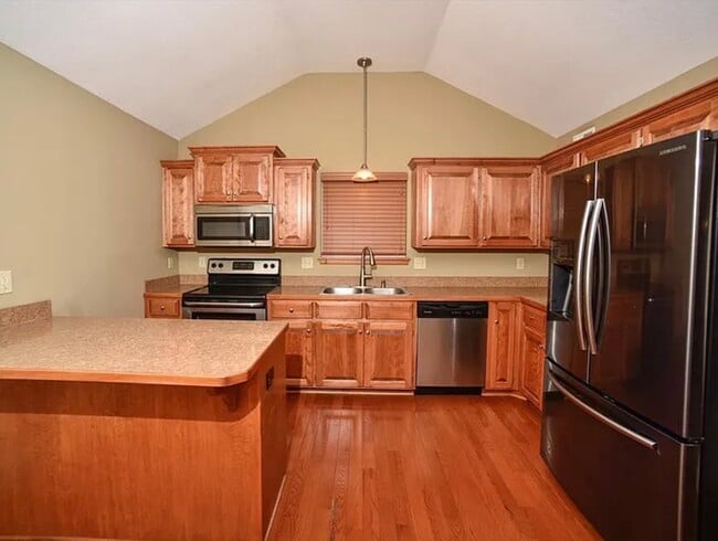 544 N Old Mill Rd in Independence, MO - Building Photo - Building Photo