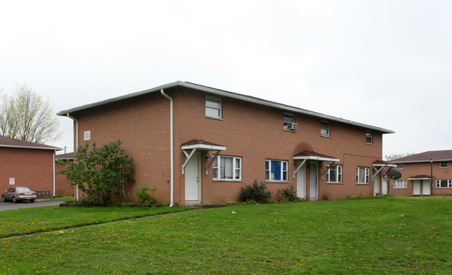 Bella Vista Apartments in Columbus, OH - Foto de edificio - Building Photo