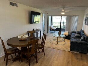 12830 Briarlake Dr in West Palm Beach, FL - Building Photo - Building Photo