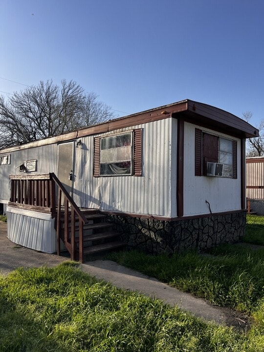 3905 Almeda Genoa Rd in Houston, TX - Building Photo