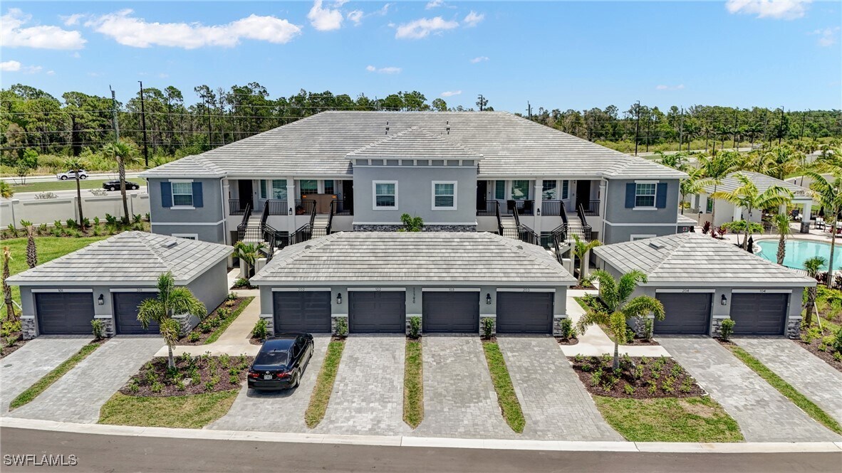 11790 Venetian Lagoon Dr in Ft. Myers, FL - Building Photo