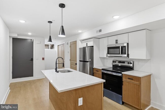 property at 863 N 43rd St