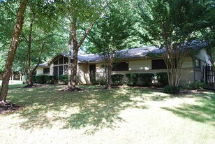 1710 Neshoba Cove in Germantown, TN - Building Photo