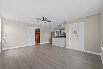 5309 Perry Ave in Galveston, TX - Building Photo - Building Photo