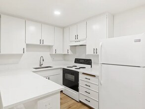 6358 Rancho Mission Rd, Unit 613 in San Diego, CA - Building Photo - Building Photo