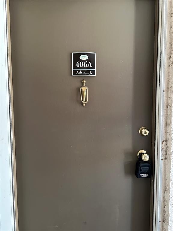 209 NE Lincoln Cir N in St. Petersburg, FL - Building Photo - Building Photo