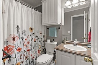 111 Thompson Cove Rd in St. Simons Island, GA - Building Photo - Building Photo