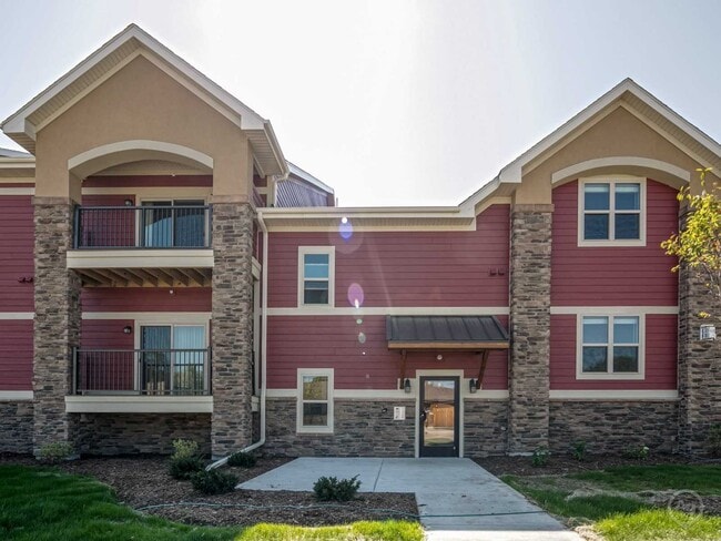 2317 Parmenter St, Unit 108 in Middleton, WI - Building Photo - Building Photo