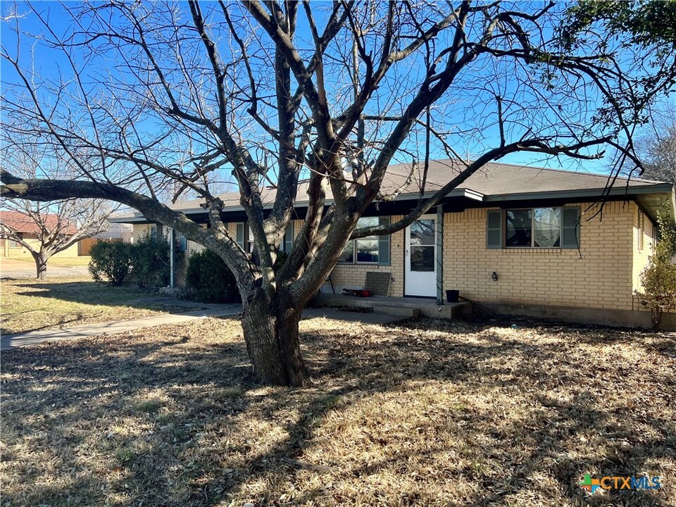 917 Westpoint St in Temple, TX - Building Photo