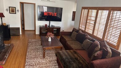 5965 Wilbur Ave in Los Angeles, CA - Building Photo - Building Photo