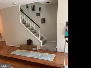 4257 Sleepy Lake Dr in Fairfax, VA - Building Photo - Building Photo