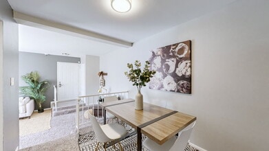 Halsey Flats in Louisville, KY - Foto de edificio - Building Photo