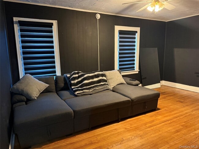 50 The Crescent in Babylon, NY - Building Photo - Building Photo