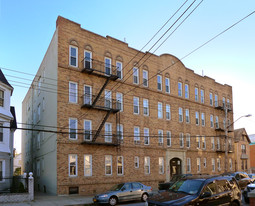 Richmond Arms Apartments