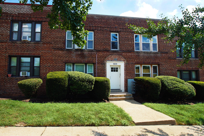 1635 Holbrook St NE in Washington, DC - Building Photo - Building Photo