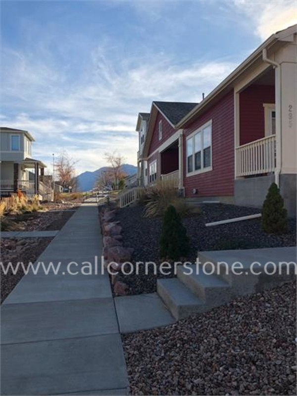 295 Eclipse Dr in Colorado Springs, CO - Foto de edificio - Building Photo