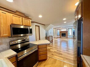 939 N 105th St in Seattle, WA - Building Photo - Building Photo