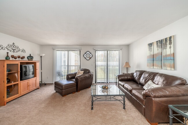 Windsor Mews Apartments in Rome, NY - Building Photo - Interior Photo