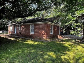 1110 W Elder Ave in Duncan, OK - Building Photo