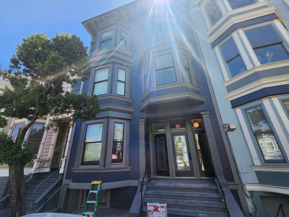 759-763-763 14th St in San Francisco, CA - Building Photo