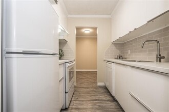 45744 Spadina Ave in Chilliwack, BC - Building Photo - Building Photo