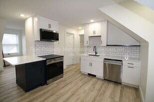 253 1st NH Turnpike in Northwood, NH - Building Photo