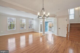 401 Yorkshire Ridge Ct in Purcellville, VA - Building Photo - Building Photo