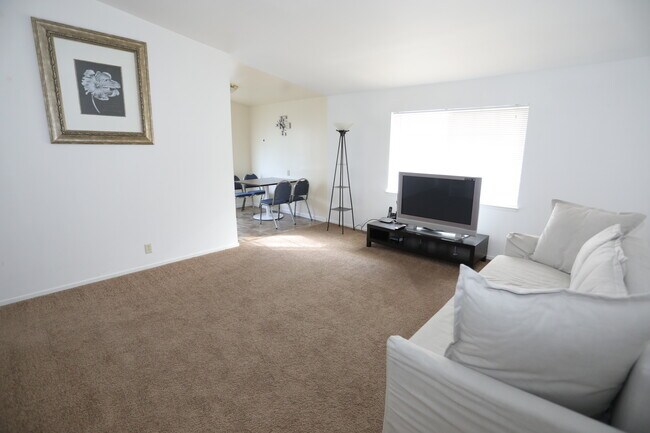 615 Alpha Ct in Campbell, CA - Building Photo - Building Photo