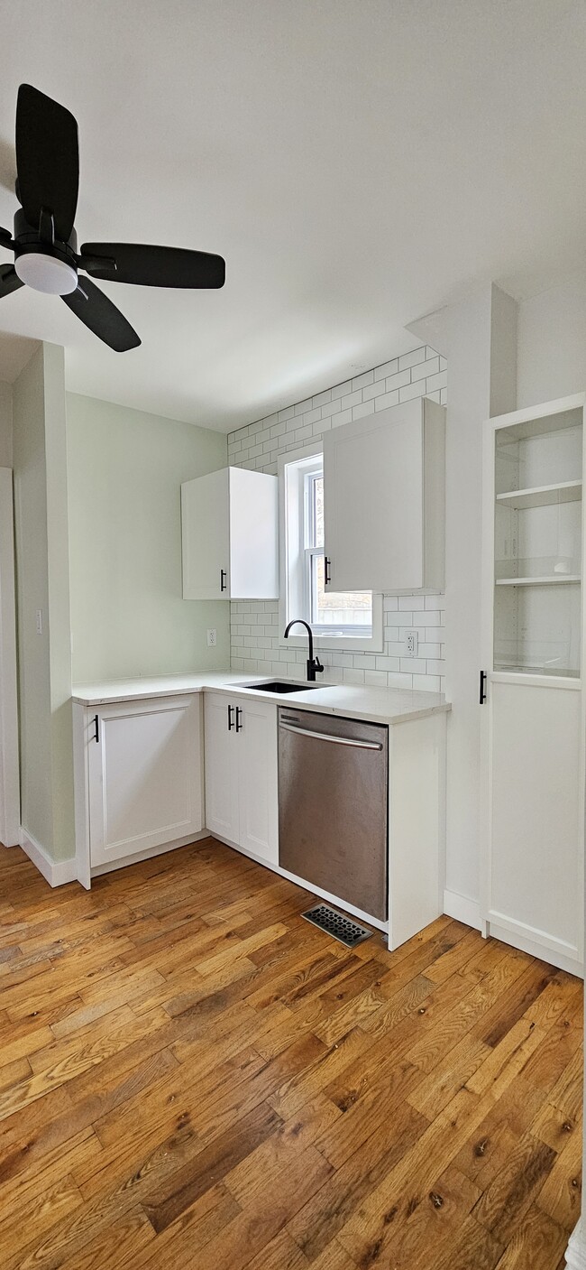 589 Aylmer St N in Peterborough, ON - Building Photo - Building Photo