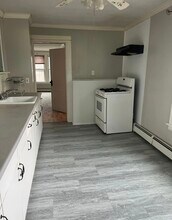 182 Jersey St, Unit 2 in Waterbury, CT - Foto de edificio - Building Photo