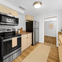 4710 Ashmore Dr in Tampa, FL - Building Photo - Building Photo