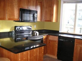 27R Albion St, Unit 2 in Somerville, MA - Building Photo