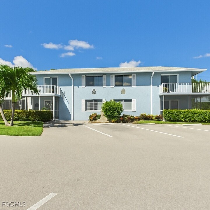 232 Palm Dr in Naples, FL - Building Photo