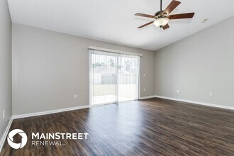 6639 Leslie Oaks Ln in Jacksonville, FL - Building Photo - Building Photo