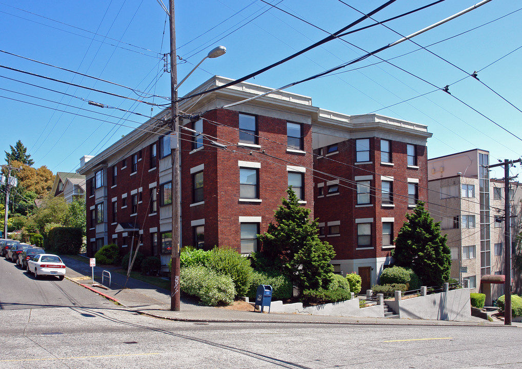 MO Montanita Apartments in Seattle, WA - Foto de edificio