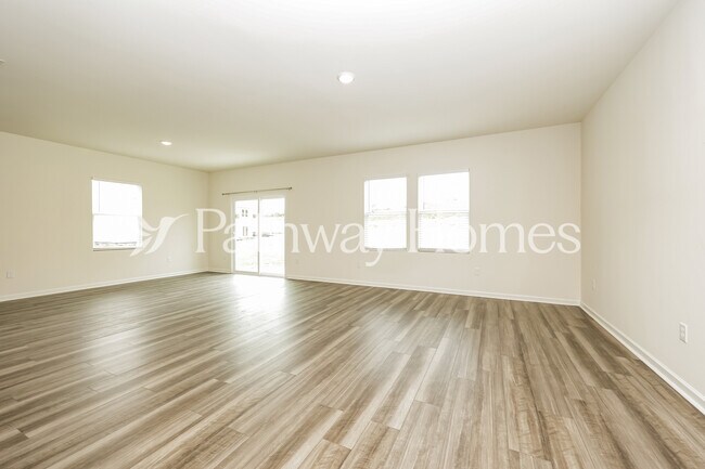 1069 Large Poppy Dr in La Vergne, TN - Building Photo - Building Photo