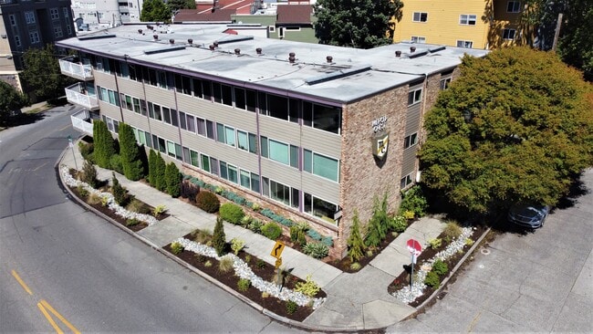 Mercer Crest LLC in Seattle, WA - Foto de edificio - Building Photo