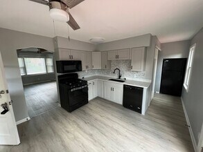 12208 Ridge Crest Dr in Louisville, KY - Building Photo - Building Photo