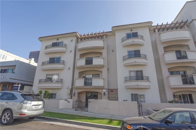 property at 11848 Kiowa Ave