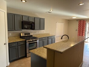 1029 Granite Ash Ave in North Las Vegas, NV - Building Photo - Building Photo