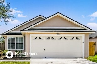 1620 Dartmouth Dr in Middleburg, FL - Building Photo