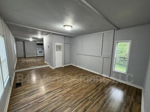 122 Collins Rd in Cedartown, GA - Building Photo - Building Photo